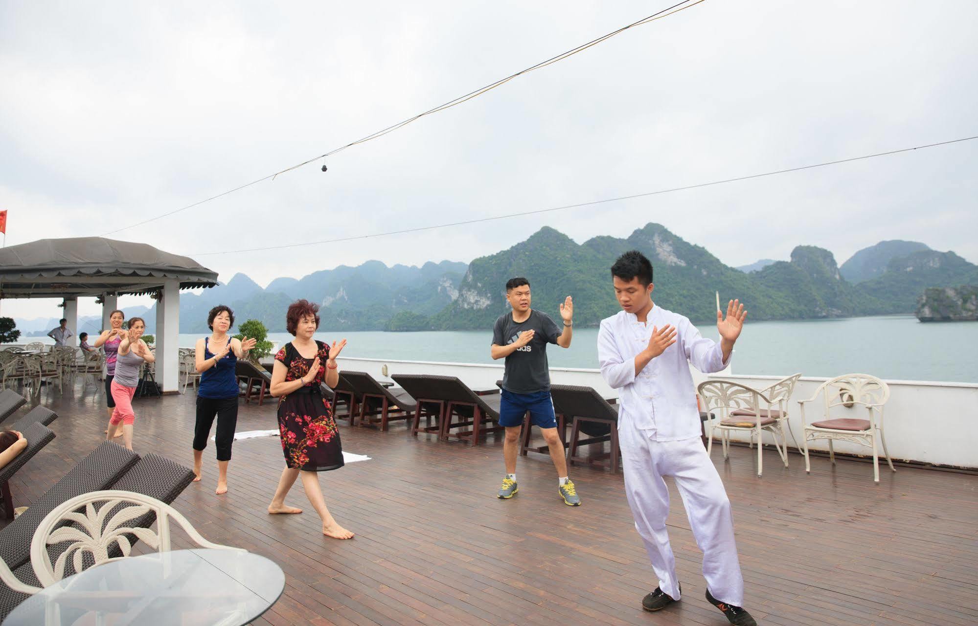 Lapinta Boutique Cruises Hotel Ha Long Exterior photo