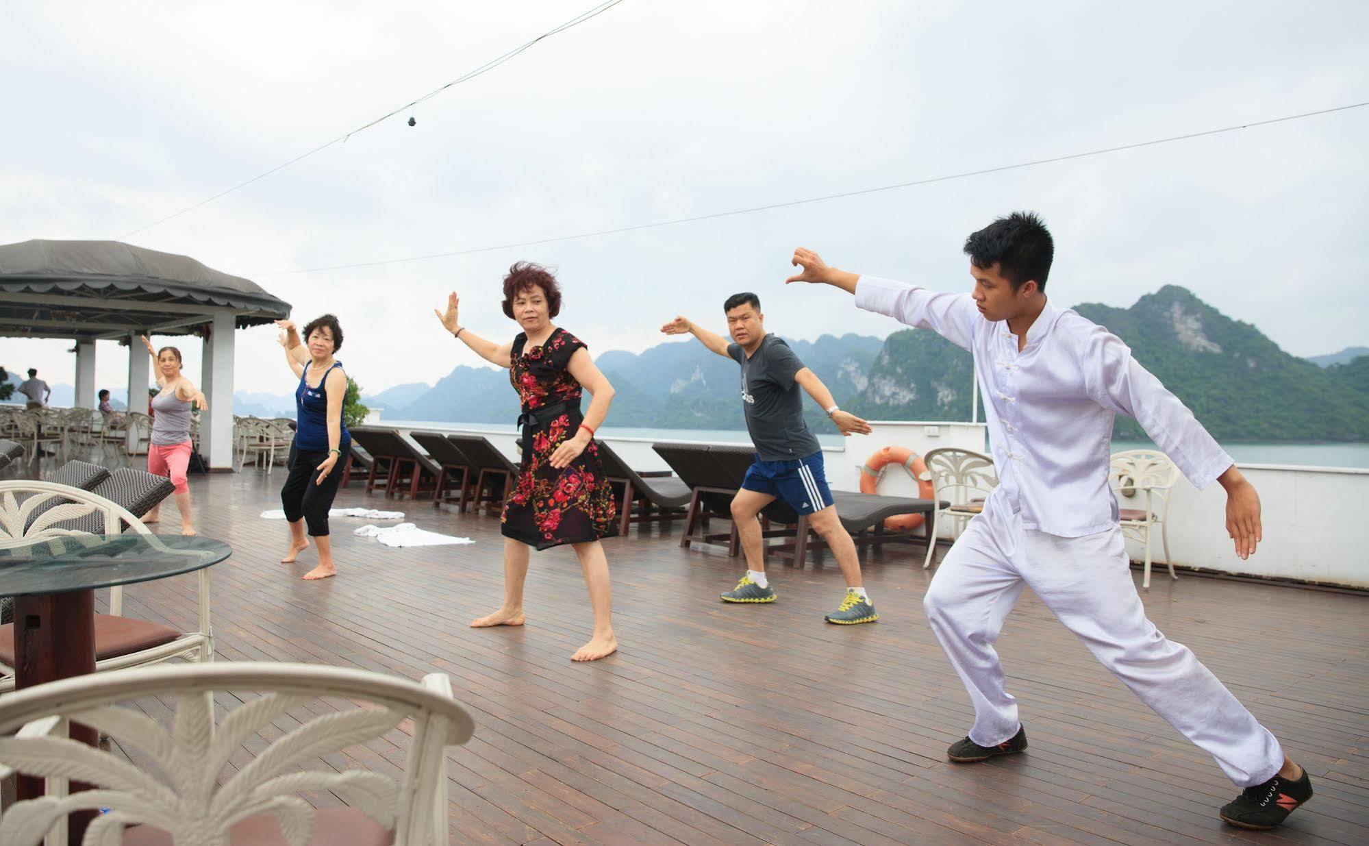Lapinta Boutique Cruises Hotel Ha Long Exterior photo