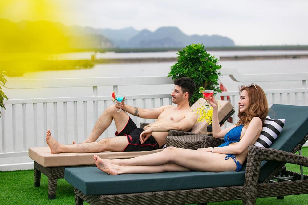Lapinta Boutique Cruises Hotel Ha Long Exterior photo