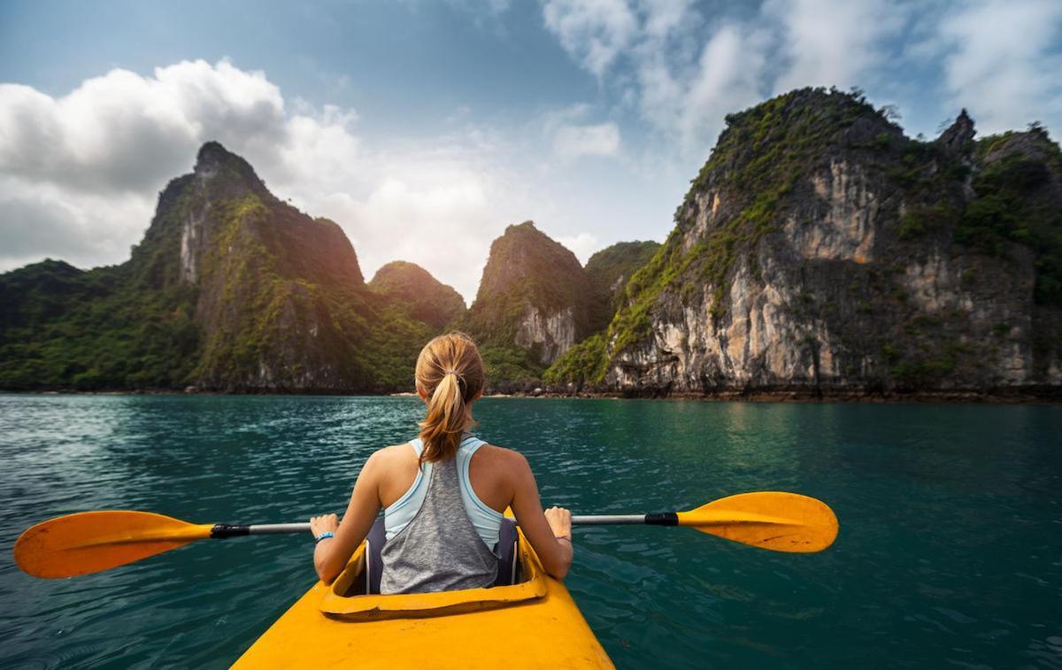 Lapinta Boutique Cruises Hotel Ha Long Exterior photo